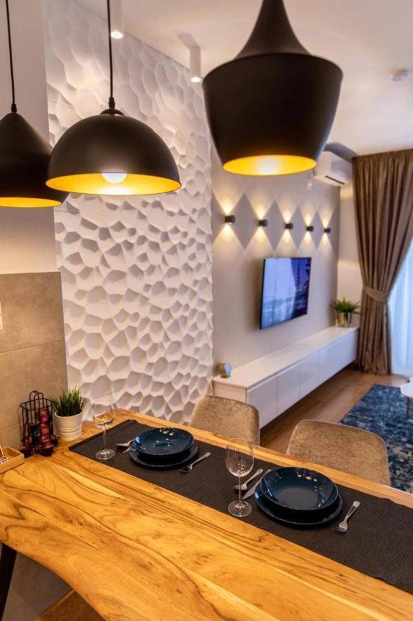 Dali Apartments Pupin Palace Novi Sad Exterior photo